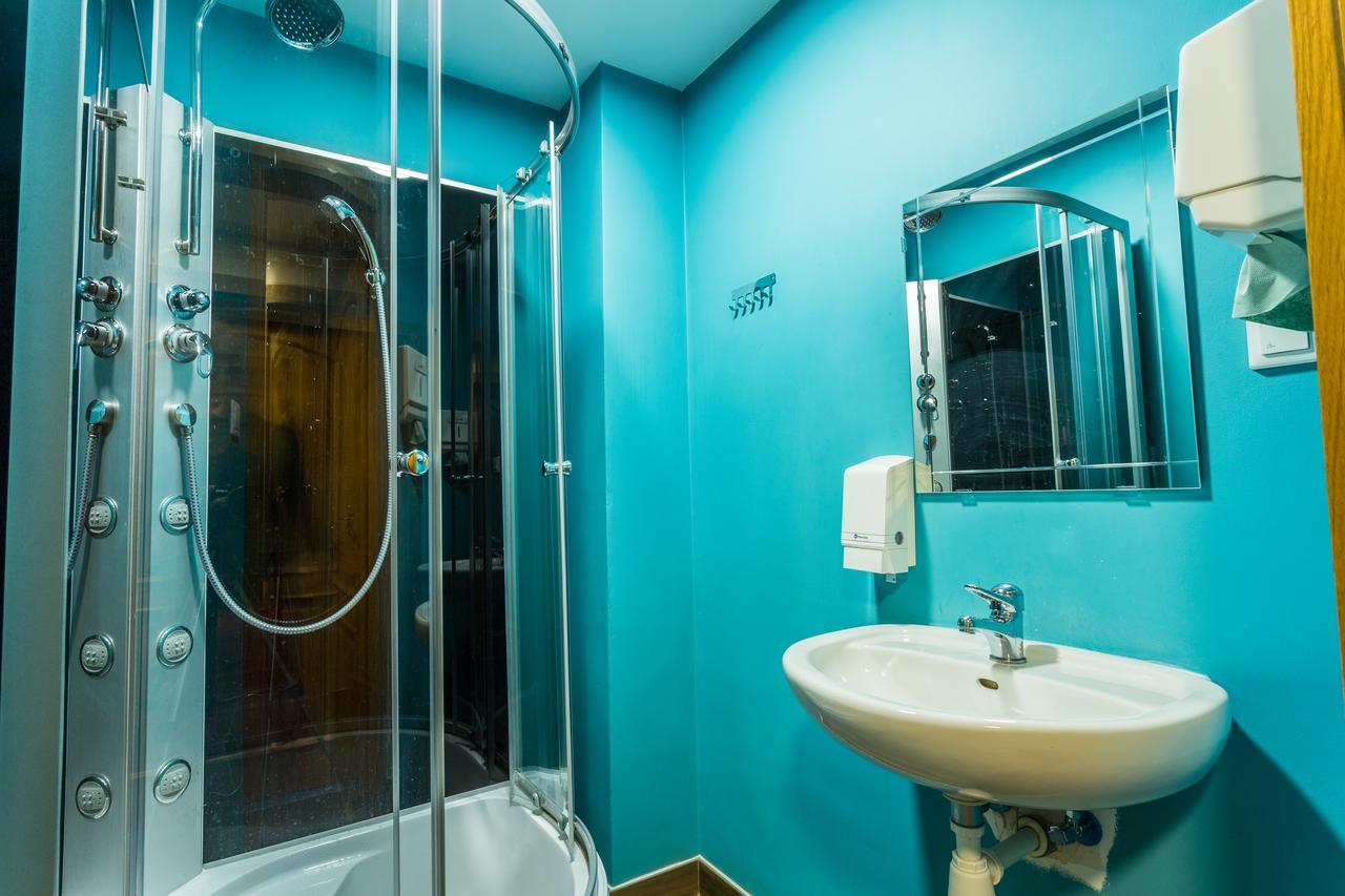 Greenwood Hostel Centrum Varşova Dış mekan fotoğraf